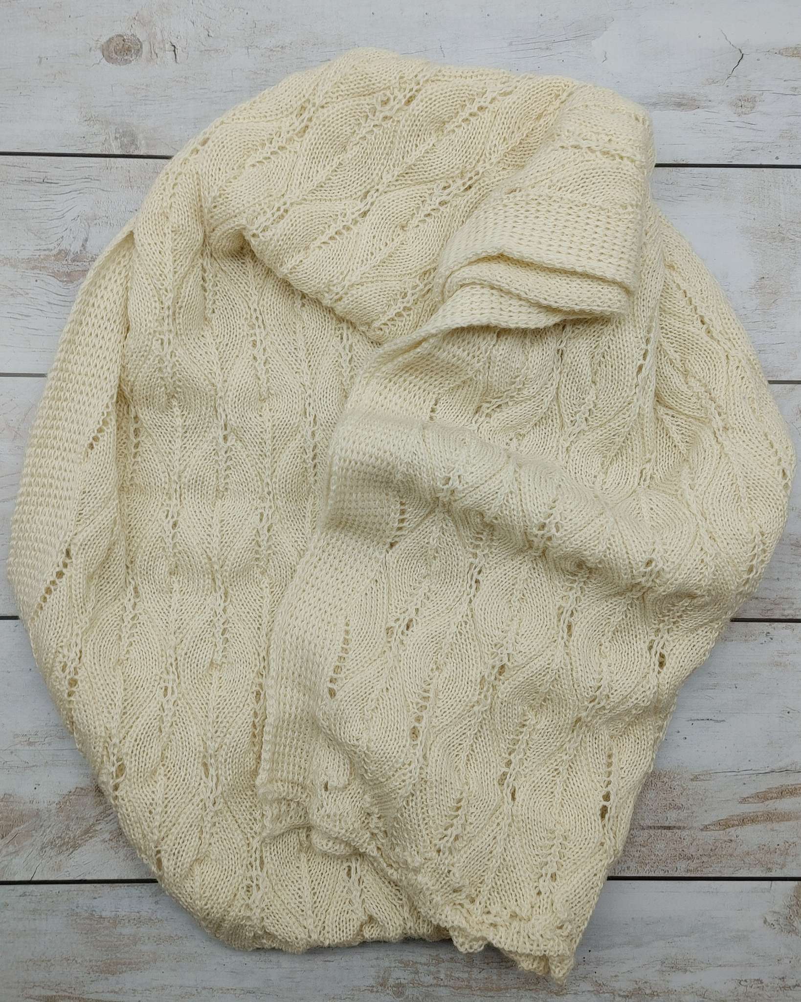 Leaf Scarf made from Alpaca Fibre