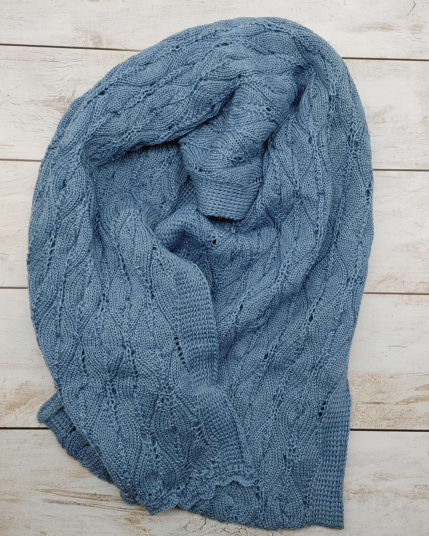 Leaf Scarf made from Alpaca Fibre