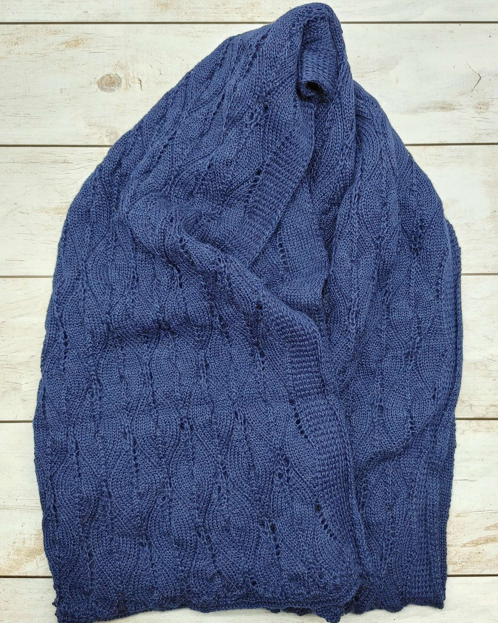 Leaf Scarf made from Alpaca Fibre