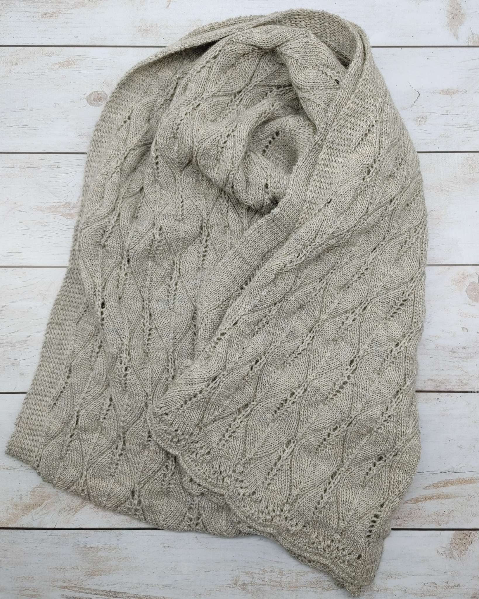 Leaf Scarf made from Alpaca Fibre