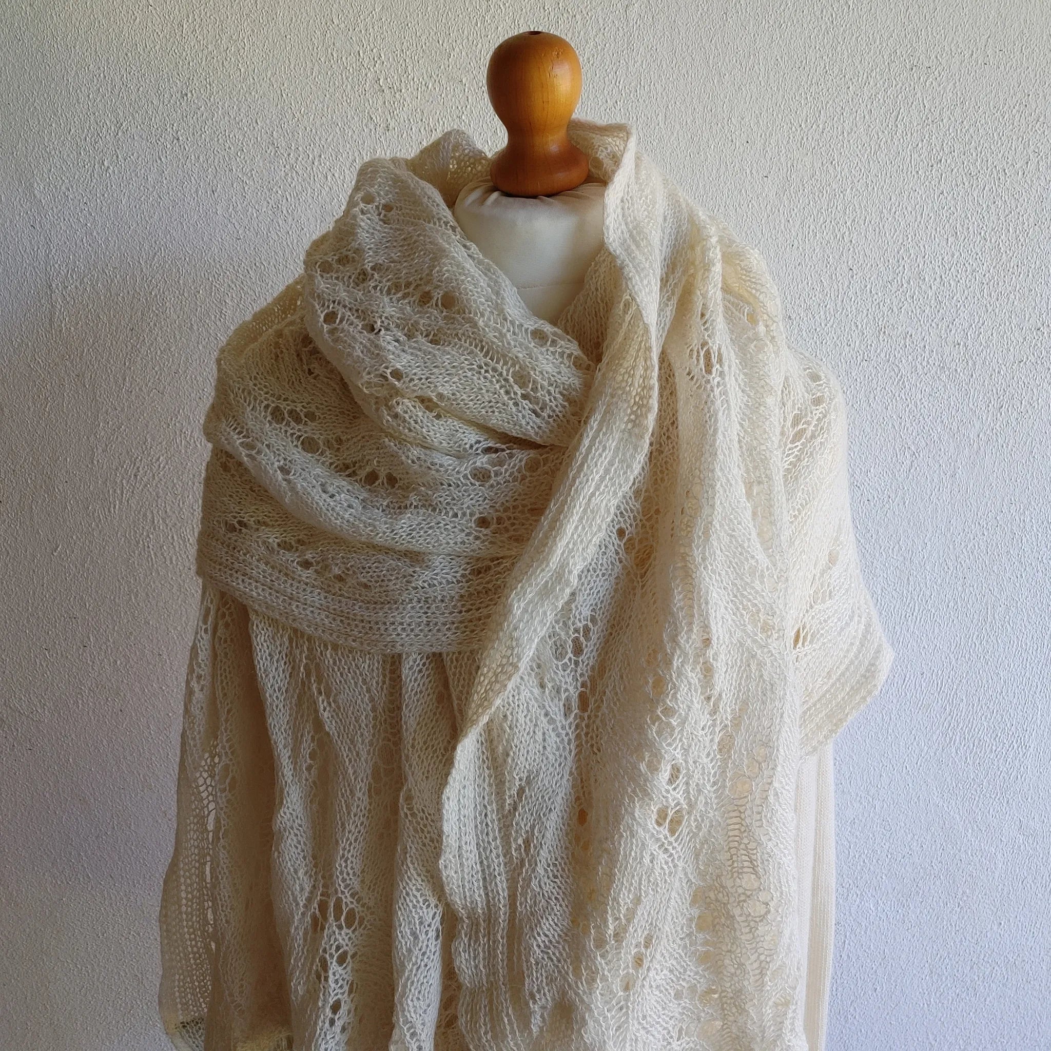 Quenti Alpaca & Mill Lace Wrap