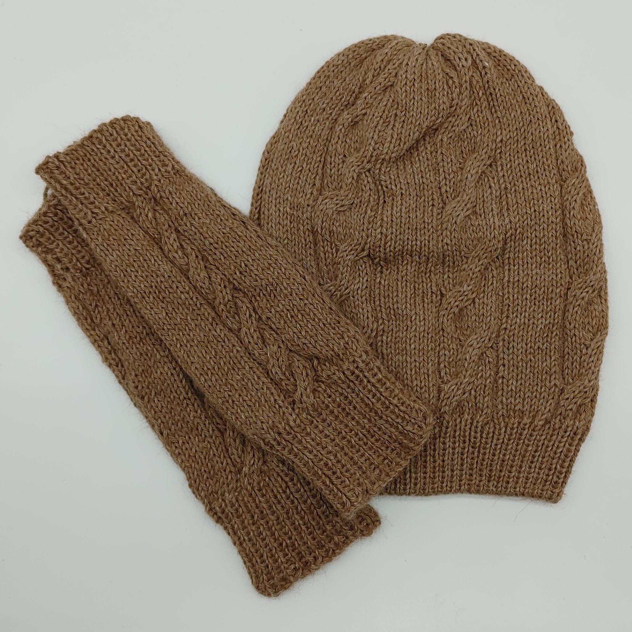 Cable Beanie With Mittens
